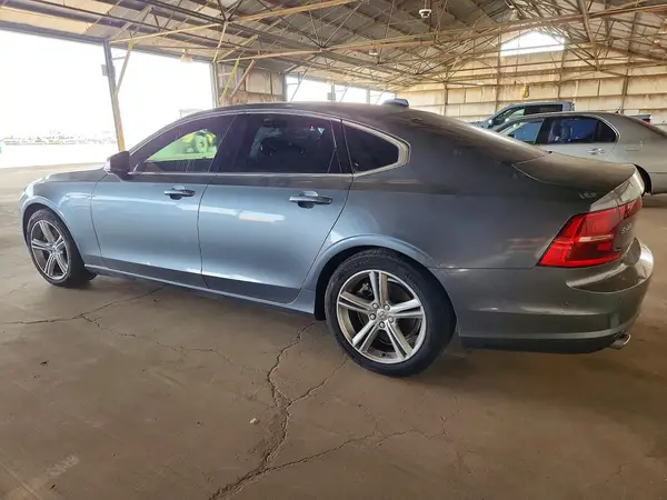 YV1102AK6H1008488 2017 VOLVO S90 - Image 2