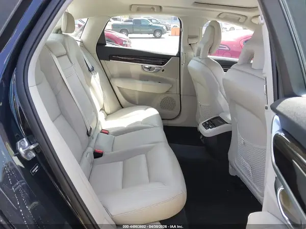 YV1102AK6H1012038 2017 VOLVO S90 - Image 8