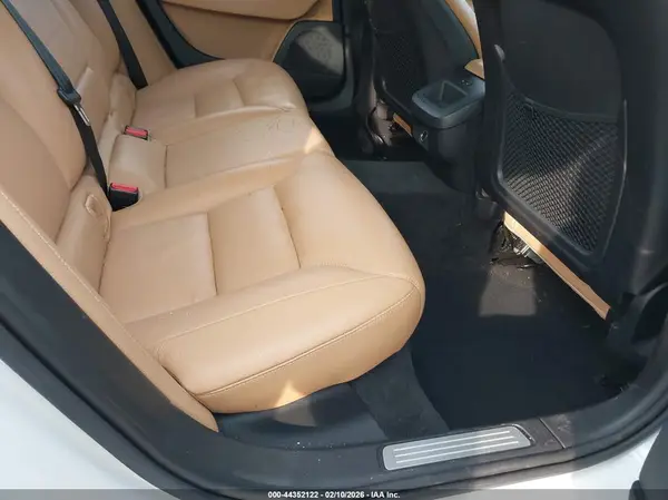 YV1102AK6H1012170 2017 VOLVO S90 - Image 8