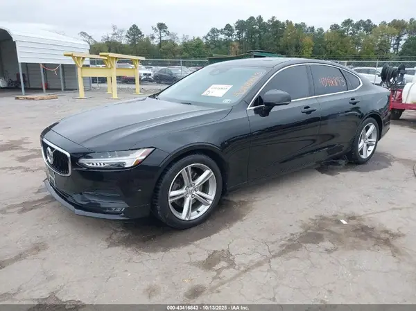 YV1102AK9H1008565 2017 VOLVO S90 - Image 2