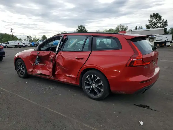 YV1102EK1K2337837 2019 VOLVO V60 - Image 2