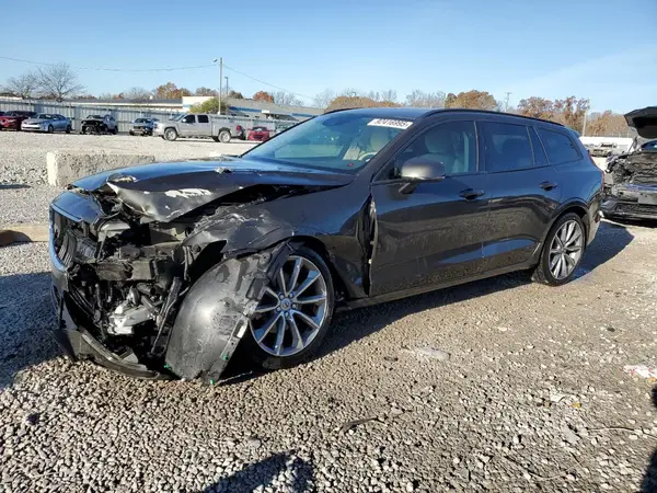 YV1102EK5L2397119 2020 VOLVO V60 - Image 1