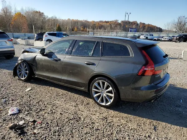 YV1102EK5L2397119 2020 VOLVO V60 - Image 2