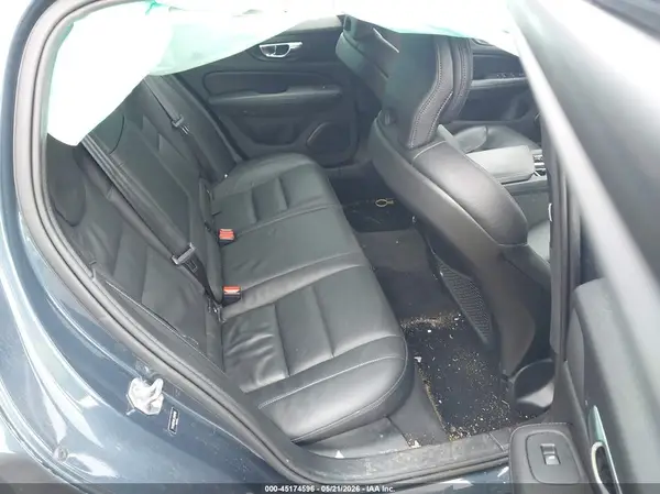 YV1102EK6L2349709 2020 VOLVO V60 - Image 8