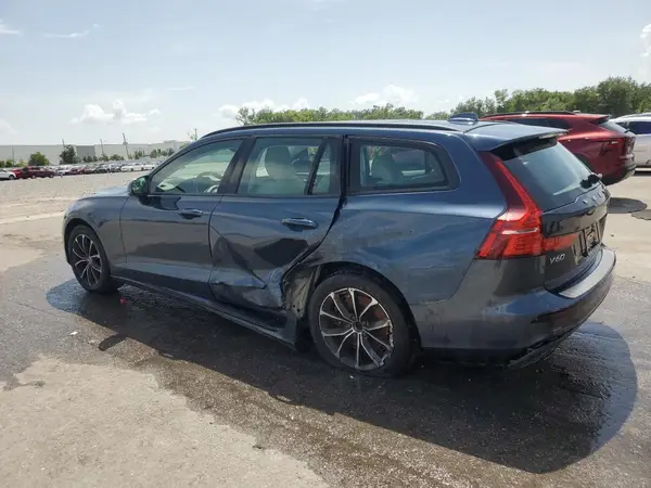 YV1102EK8K1337288 2019 VOLVO V60 - Image 2
