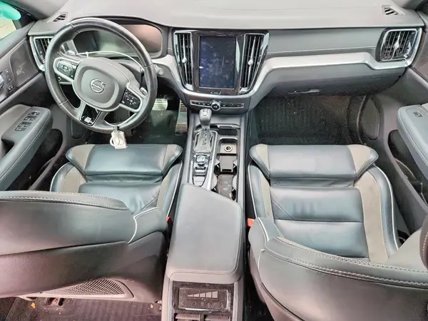 YV1102EM4L2380748 2020 VOLVO V60 - Image 8