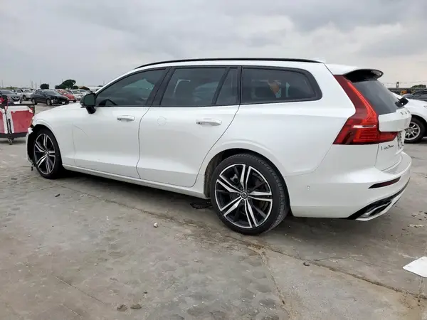 YV1102EM4L2397114 2020 VOLVO V60 - Image 2