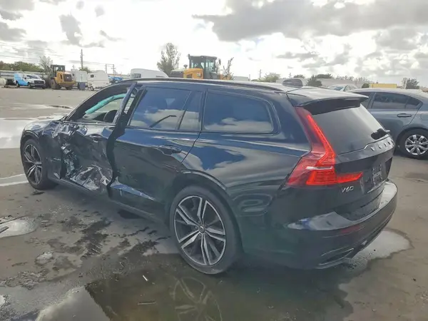 YV1102EM7L2393851 2020 VOLVO V60 - Image 2