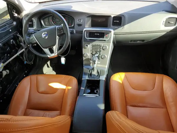 YV126MFJ5G2395624 2016 VOLVO S60 - Image 8