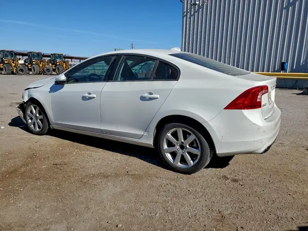 YV126MFJXG2412952 2016 VOLVO S60 - Image 2