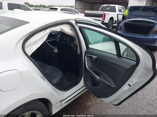 YV126MFK0G1399823 2016 VOLVO S60 - Image 8