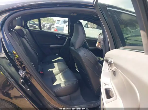 YV126MFK0G2407087 2016 VOLVO S60 - Image 8