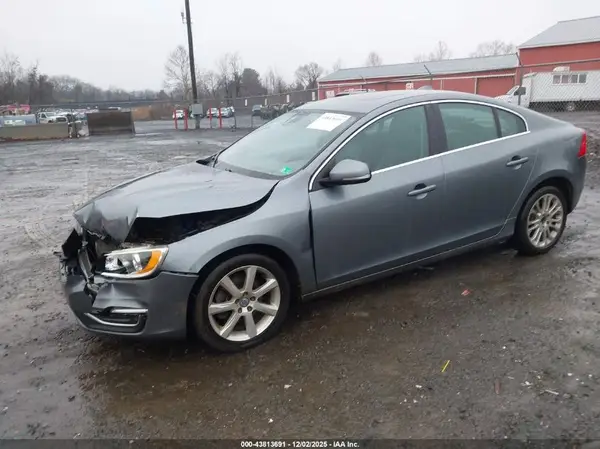 YV126MFK0G2410071 2016 VOLVO S60 - Image 2