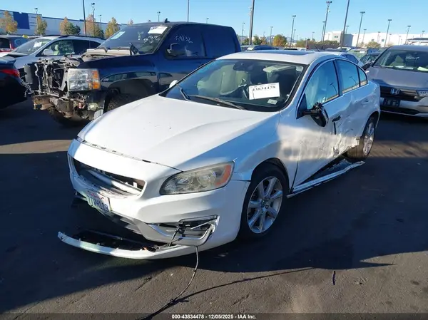 YV126MFK1G2409642 2016 VOLVO S60 - Image 2