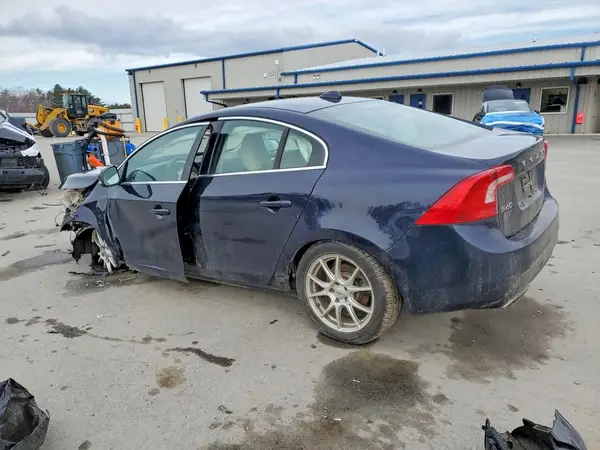 YV126MFK1G2411536 2016 VOLVO S60 - Image 2