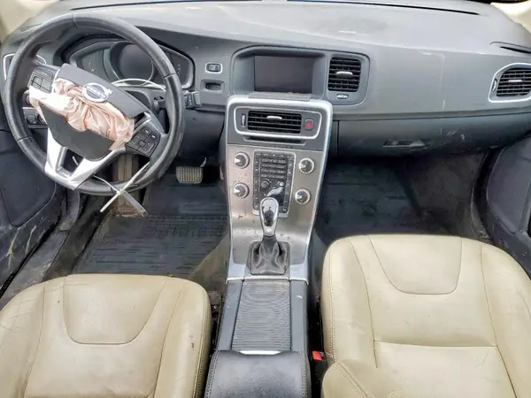 YV126MFK1G2411536 2016 VOLVO S60 - Image 8
