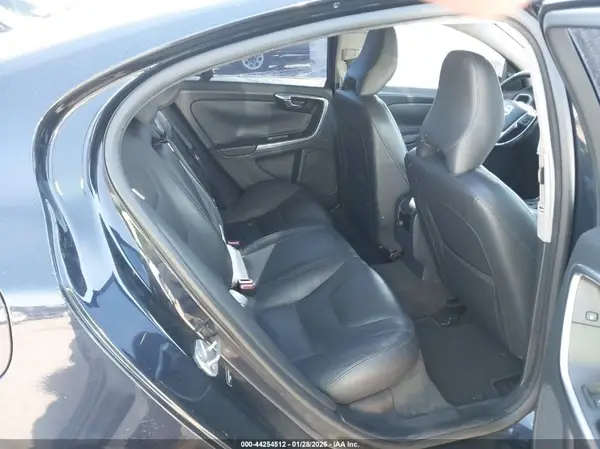 YV126MFK2G1398852 2016 VOLVO S60 - Image 8
