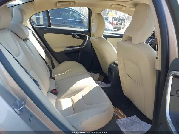 YV126MFK2G2400562 2016 VOLVO S60 - Image 8