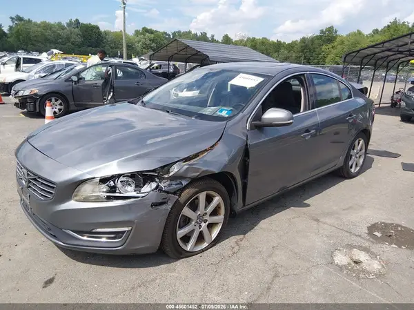 YV126MFK2G2406751 2016 VOLVO S60 - Image 2
