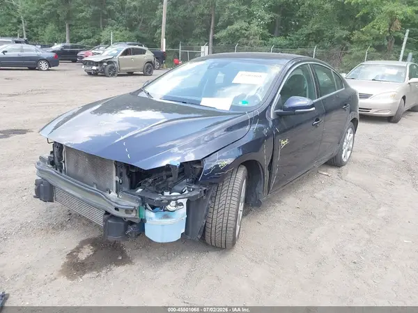 YV126MFK2G2411240 2016 VOLVO S60 - Image 2