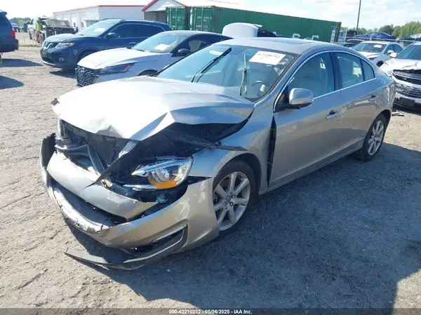 YV126MFK3G2392066 2016 VOLVO S60 - Image 2