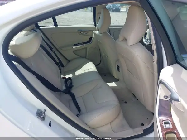 YV126MFK3G2392567 2016 VOLVO S60 - Image 8