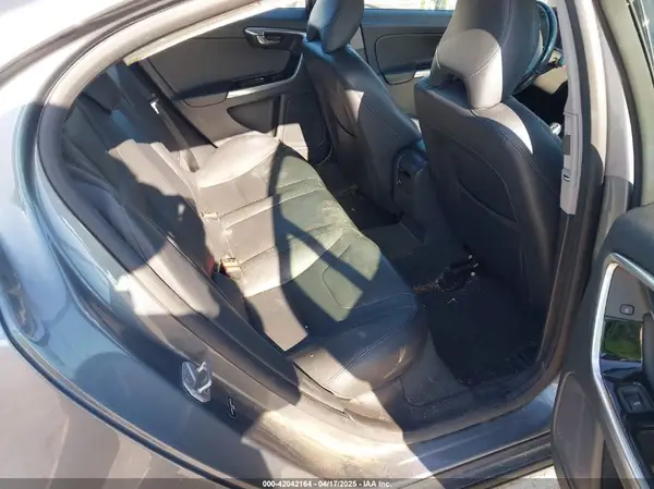 YV126MFK3G2395002 2016 VOLVO S60 - Image 8