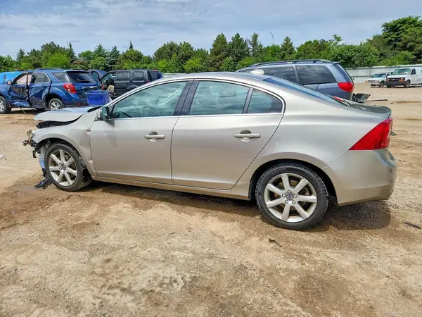 YV126MFK3G2395906 2016 VOLVO S60 - Image 2