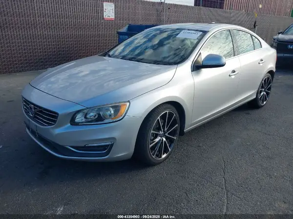 YV126MFK4G2393064 2016 VOLVO S60 - Image 2