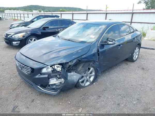 YV126MFK4G2404550 2016 VOLVO S60 - Image 2