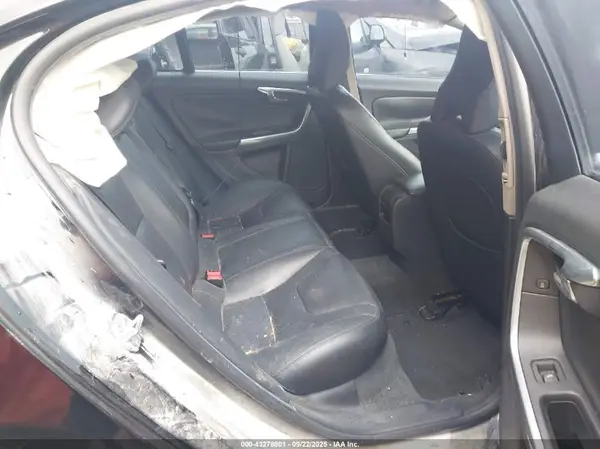 YV126MFK5G1392947 2016 VOLVO S60 - Image 8