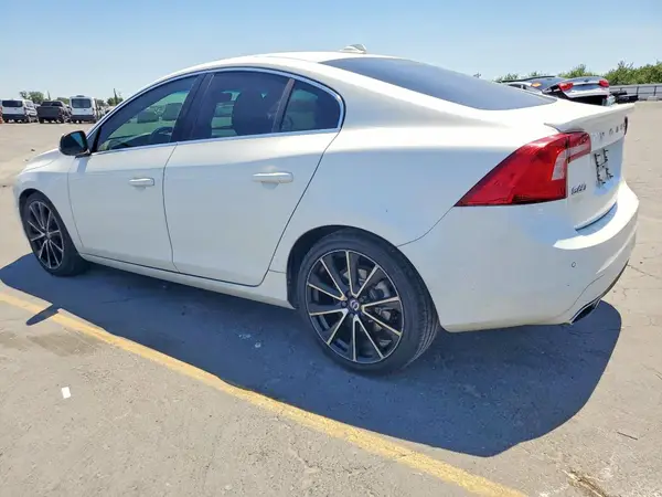 YV126MFK5G2392490 2016 VOLVO S60 - Image 2