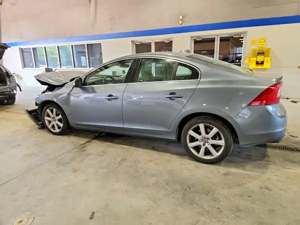 YV126MFK5G2410423 2016 VOLVO S60 - Image 2