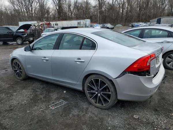 YV126MFK6G2413878 2016 VOLVO S60 - Image 2