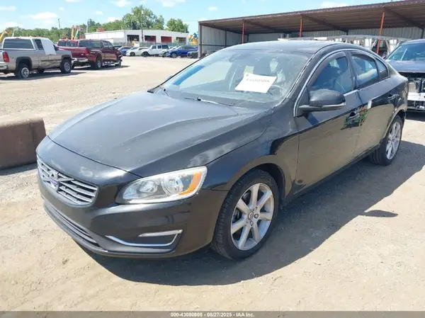 YV126MFK7G2392796 2016 VOLVO S60 - Image 2