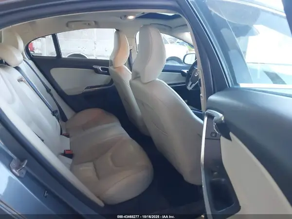 YV126MFK8G2411095 2016 VOLVO S60 - Image 8