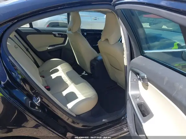 YV126MFK8G2413607 2016 VOLVO S60 - Image 8