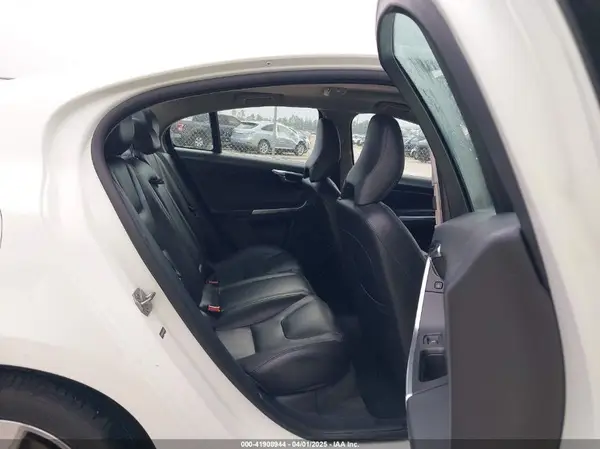 YV126MFK9G2390547 2016 VOLVO S60 - Image 8
