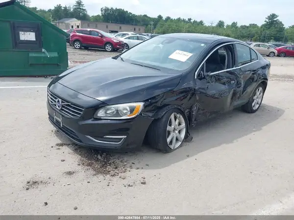 YV126MFKXG2390847 2016 VOLVO S60 - Image 2