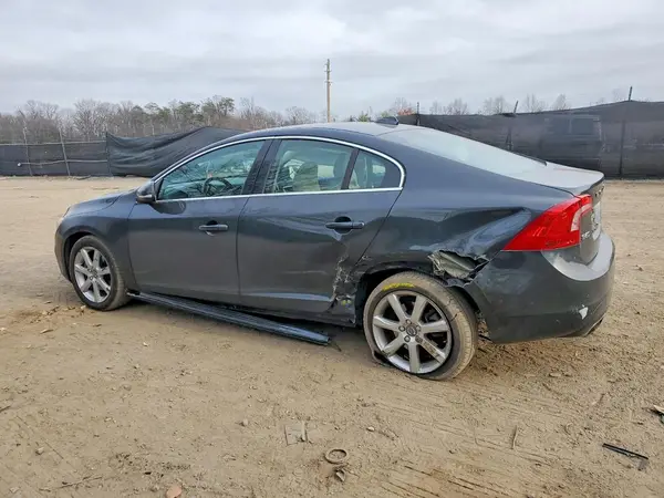 YV126MFKXG2411695 2016 VOLVO S60 - Image 2