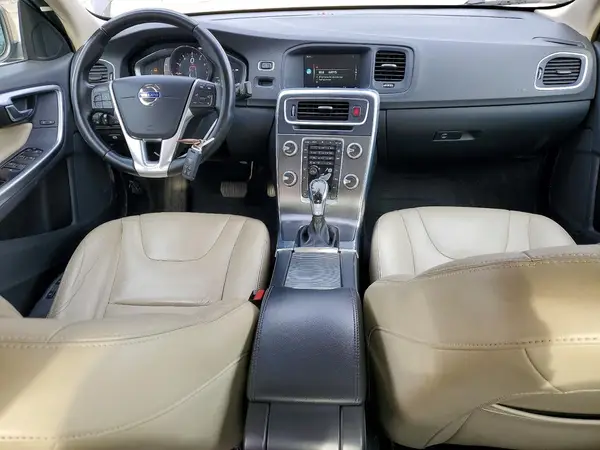 YV126MFKXG2411695 2016 VOLVO S60 - Image 8