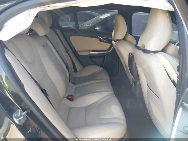 YV126MFKXG2413690 2016 VOLVO S60 - Image 8
