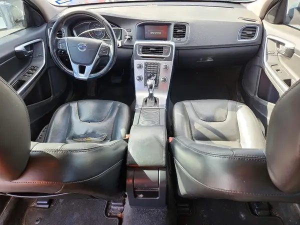 YV126MFL0H2421212 2017 VOLVO S60 - Image 8