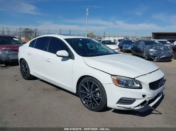YV126MFL0H2433845 2017 VOLVO S60 - Image 1