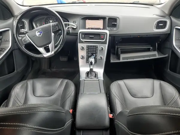YV126MFL0J2452157 2018 VOLVO S60 - Image 8