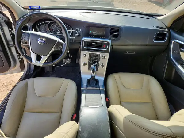 YV126MFL1H2422255 2017 VOLVO S60 - Image 8