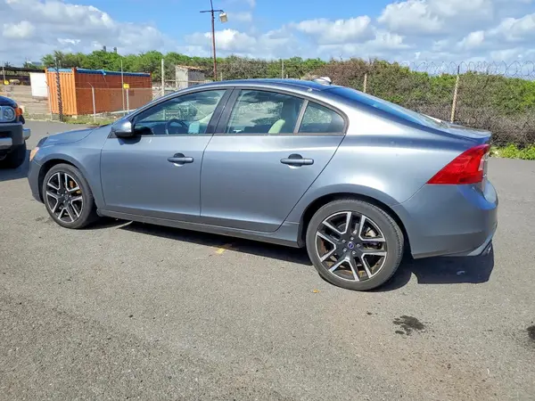 YV126MFL1H2424023 2017 VOLVO S60 - Image 2