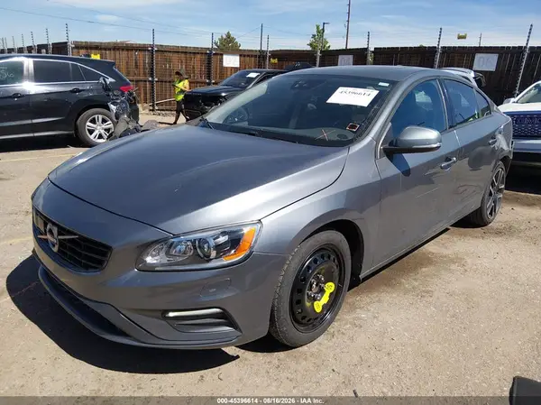 YV126MFL1H2425043 2017 VOLVO S60 - Image 2