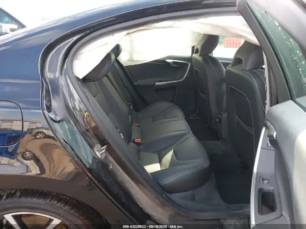YV126MFL1J2467170 2018 VOLVO S60 - Image 8