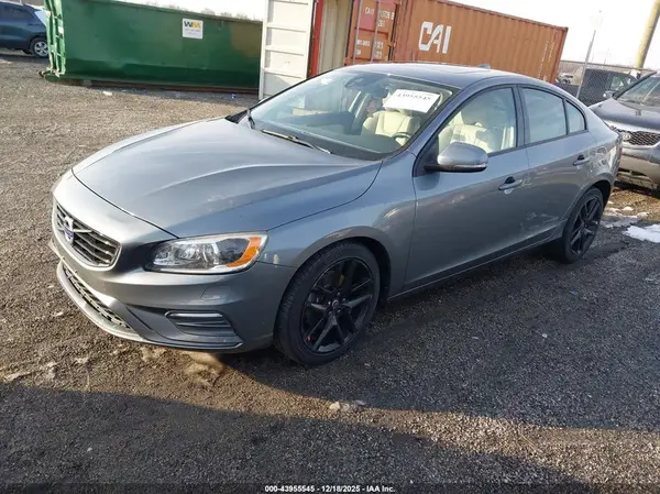 YV126MFL2H2420434 2017 VOLVO S60 - Image 2